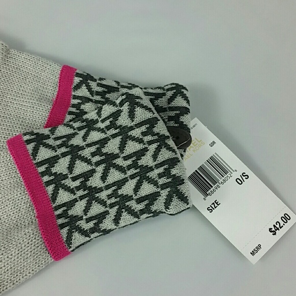 Last pair🎄🎁Michael Kors gloves NWT 100%AUTHENTIC - Picture 2 of 4