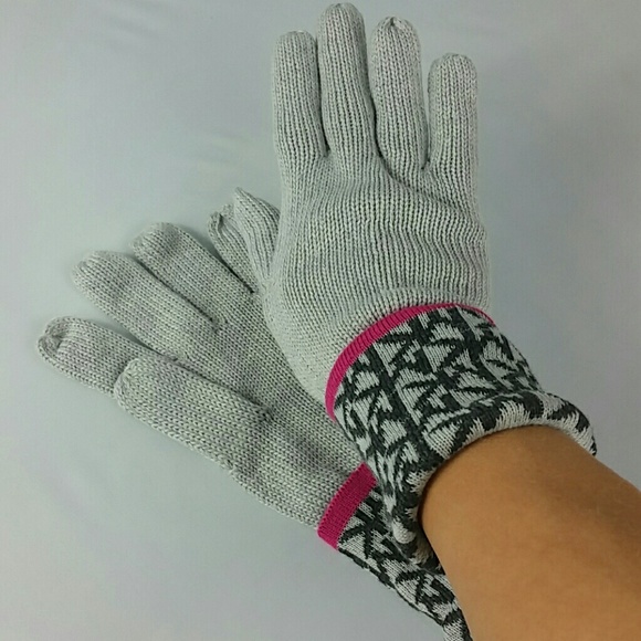 Last pair🎄🎁Michael Kors gloves NWT 100%AUTHENTIC - Picture 3 of 4