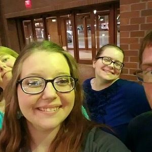 Meet your Posher, Liz