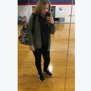 Meet your Posher, Hailee