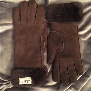 UGG Classic Turn Cuff Gloves - Chocolate