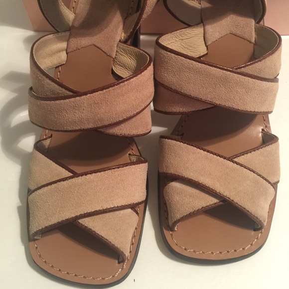 Juicy Couture sz7 shoes - Picture 1 of 4