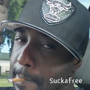 Meet your Posher, Derrick