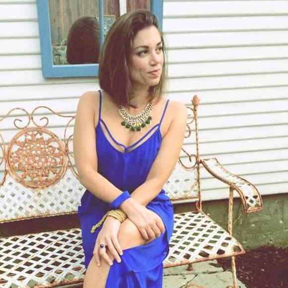 Meet your Posher, Julia - Picture 1 of 1