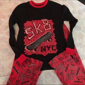 10/12 black &red pajama set