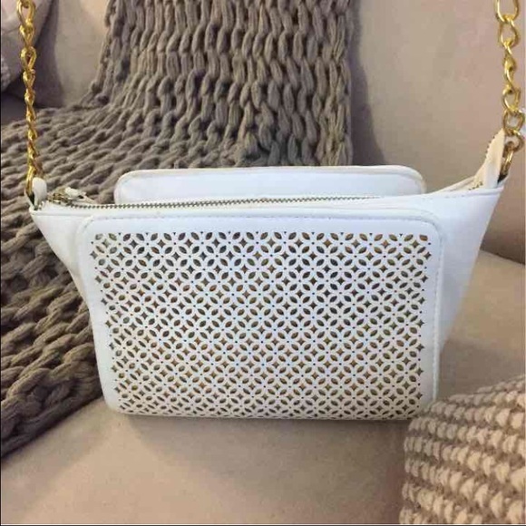 Jessica Simpson Handbag - Picture 2 of 4