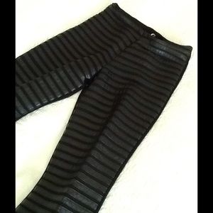 Final sale Size S faux leather washable pants.