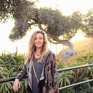 Meet your Posher, Kim