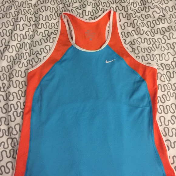 Women's Nike Dri-Fit Tank!❤️