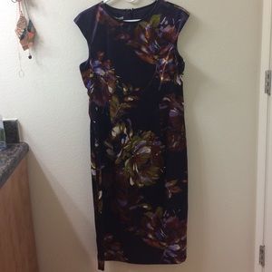 Maggy London Mid-Calf Fitted Dress