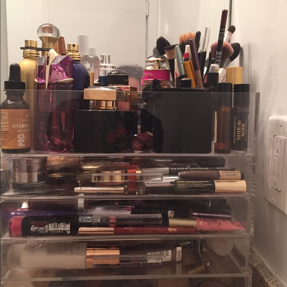 Make up-jewelry organizer mesure 12 by 11 by 9.5