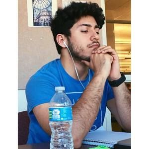 Meet your Posher, Hamza