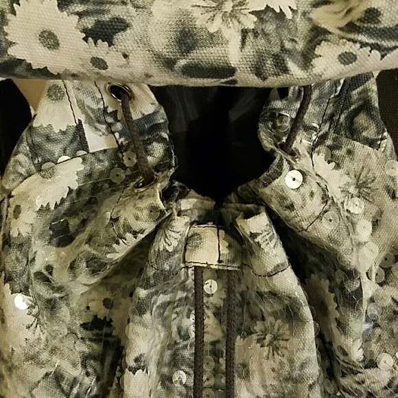 VS PINK Backpack (RARE) - Picture 4 of 4