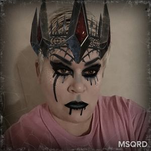 Meet your Posher, April