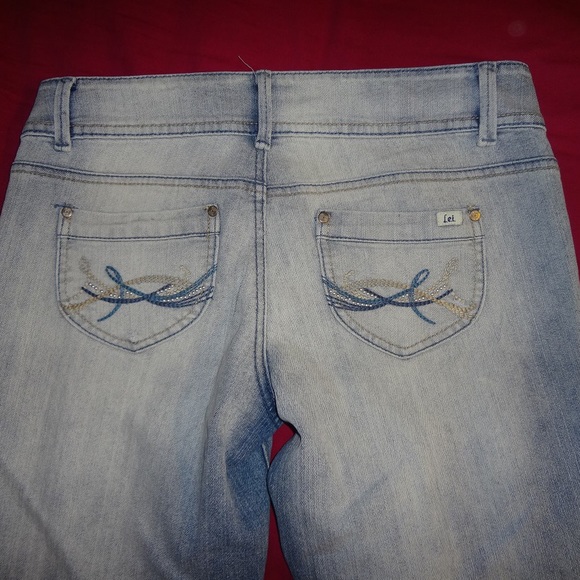 Lei "Ashley Lowrise Bootcut" Distressed Jeans - Picture 2 of 4