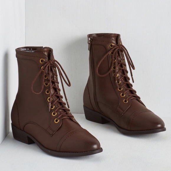 Shoes - Acorn Brown Combat Boots