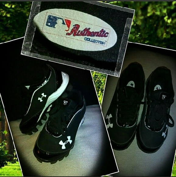 ✨Under Armour Toddler Black/ White Cleats 10K✨