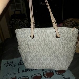Michael Kors purse