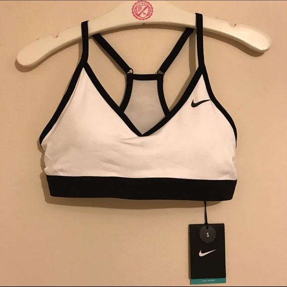 nike sports bra