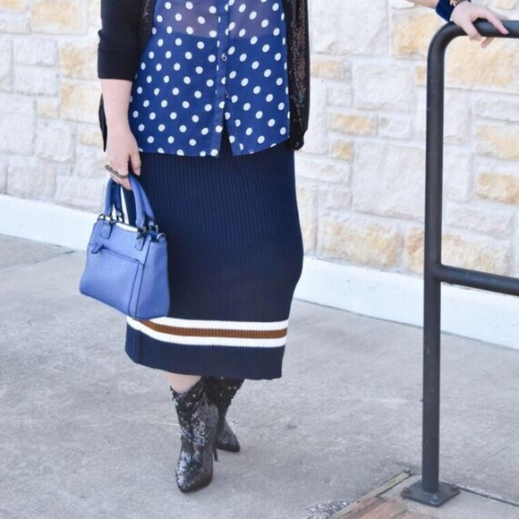 Navy White & Brown Knit Midi Skirt - Picture 2 of 4