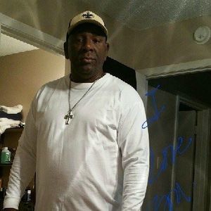 Meet your Posher, Amos