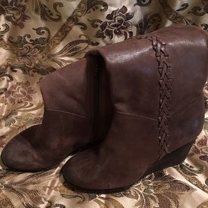 Brown leather Lucky Brand boots (size 10 M)
