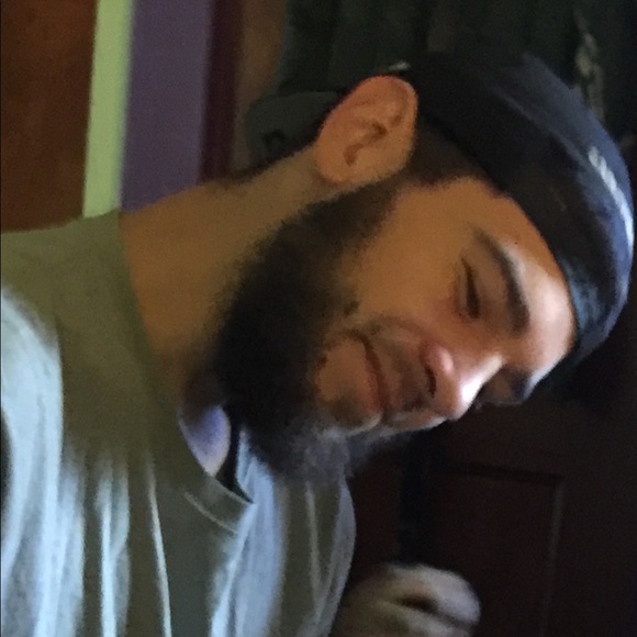 Meet your Posher, Lisa - Picture 2 of 8