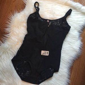 Leonisa Control Body Suit