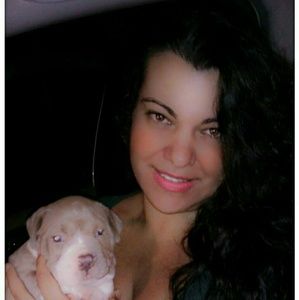 Meet your Posher, Yessenia