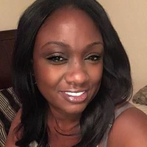 Meet your Posher, Ayesha