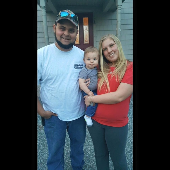 Meet your Posher, Amanda - Picture 1 of 1