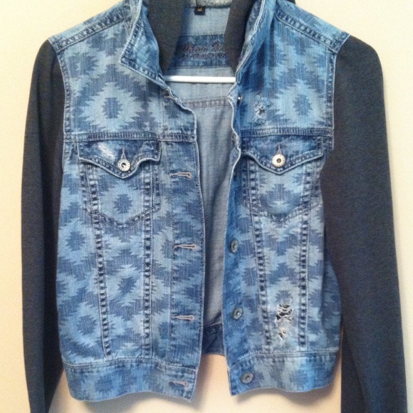 Bullhead jean jacket