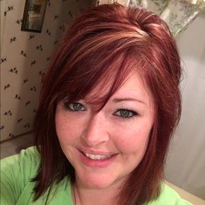 Meet your Posher, Ashley