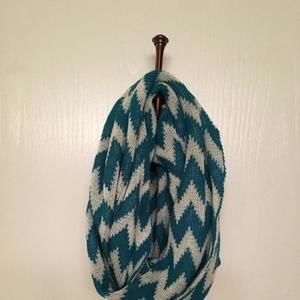 Infinite scarf