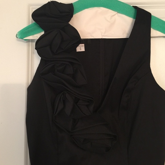 Black cocktail dress - Picture 2 of 3