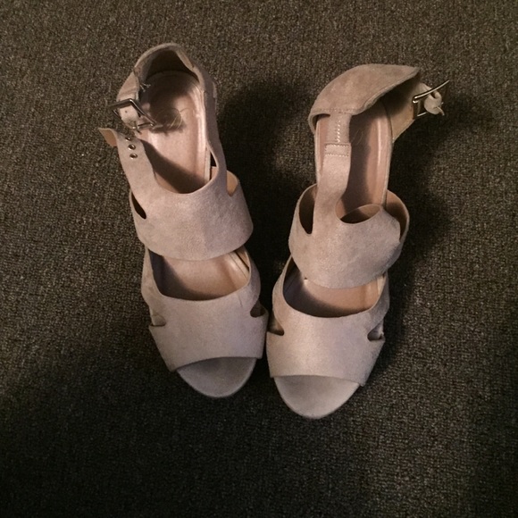 Tan buckle wedges