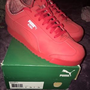 Red Puma Roma