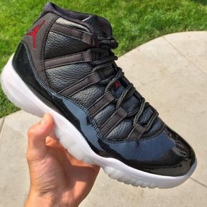 72-10 retro 11's