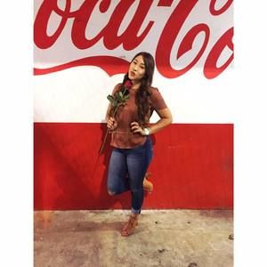 Meet your Posher, Jocelyn