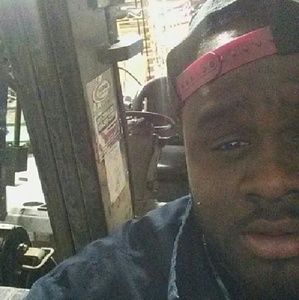 Meet your Posher, Troy