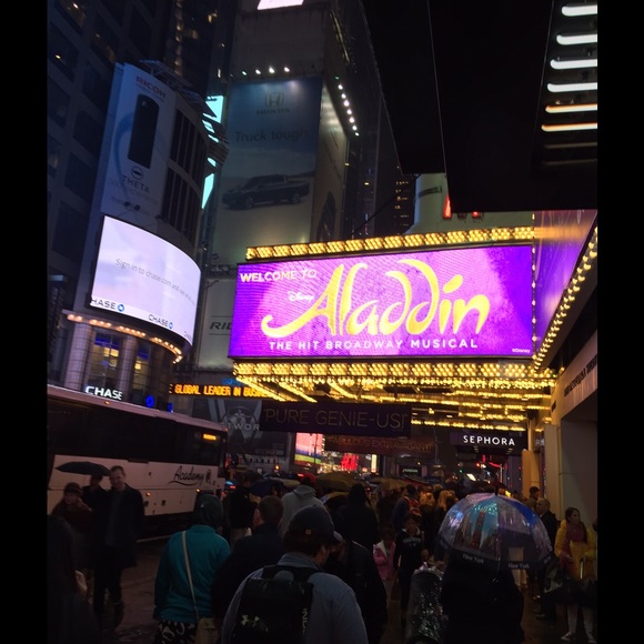 Meet your Posher, Louise - Picture 1 of 1