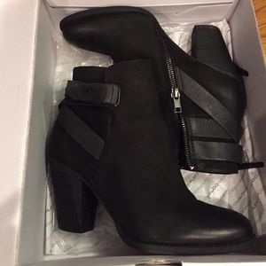 ALDO Salazie black booties