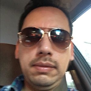 Meet your Posher, Bill