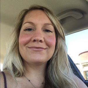 Meet your Posher, Christy