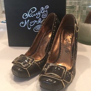 Naughty Monkey space invaders pumps heels 7.5