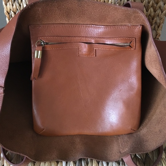 Madewell Transport Tote - in English Saddle - Picture 2 of 4