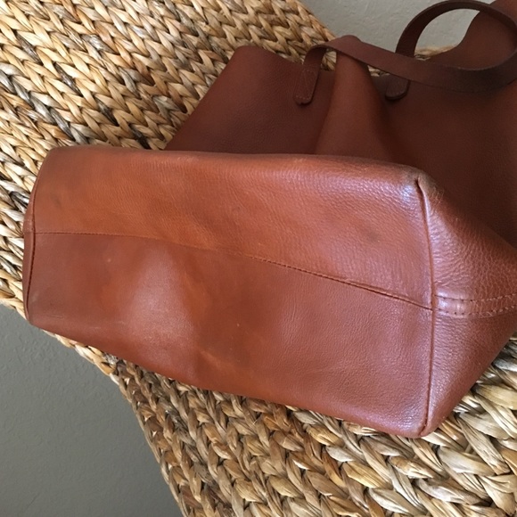 Madewell Transport Tote - in English Saddle - Picture 4 of 4