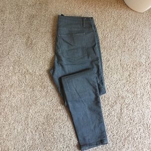 Forever 21 Gray Skinny Jeans