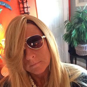 Meet your Posher, Lucy