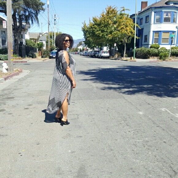 Meet Posher/Out of My Kloset Boutique Owner - Picture 3 of 8